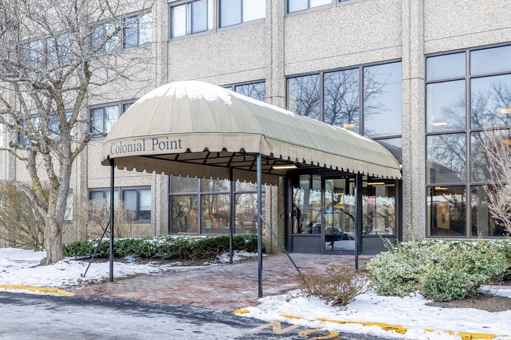 95 Audubon Rd, Wakefield