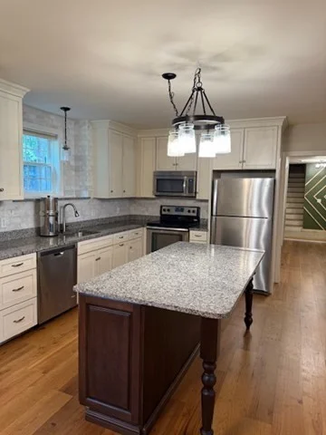 16 Pleasant St, Ayer