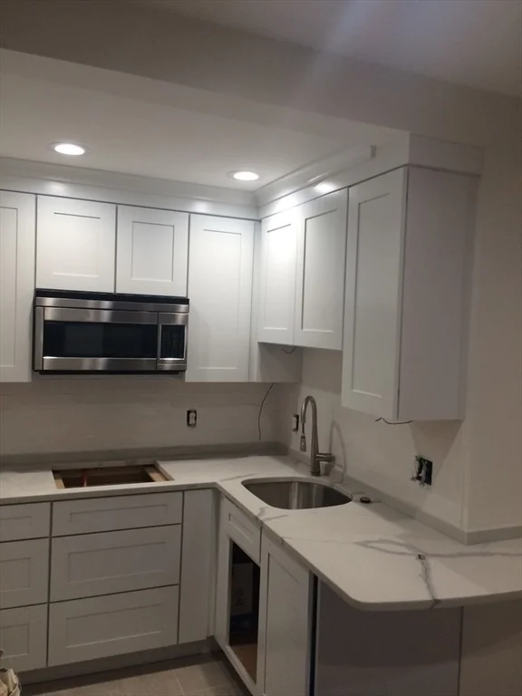 65 Burbank St, Fenway