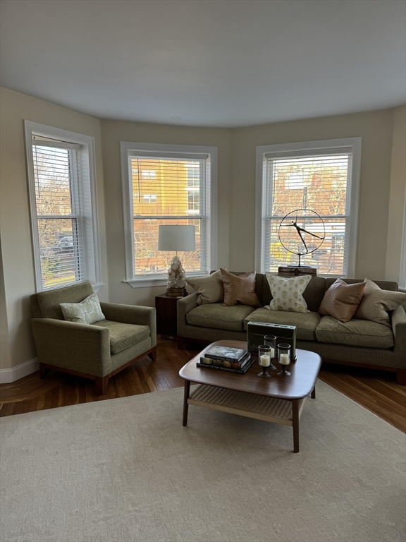 3 Alton Pl, Coolidge Corner