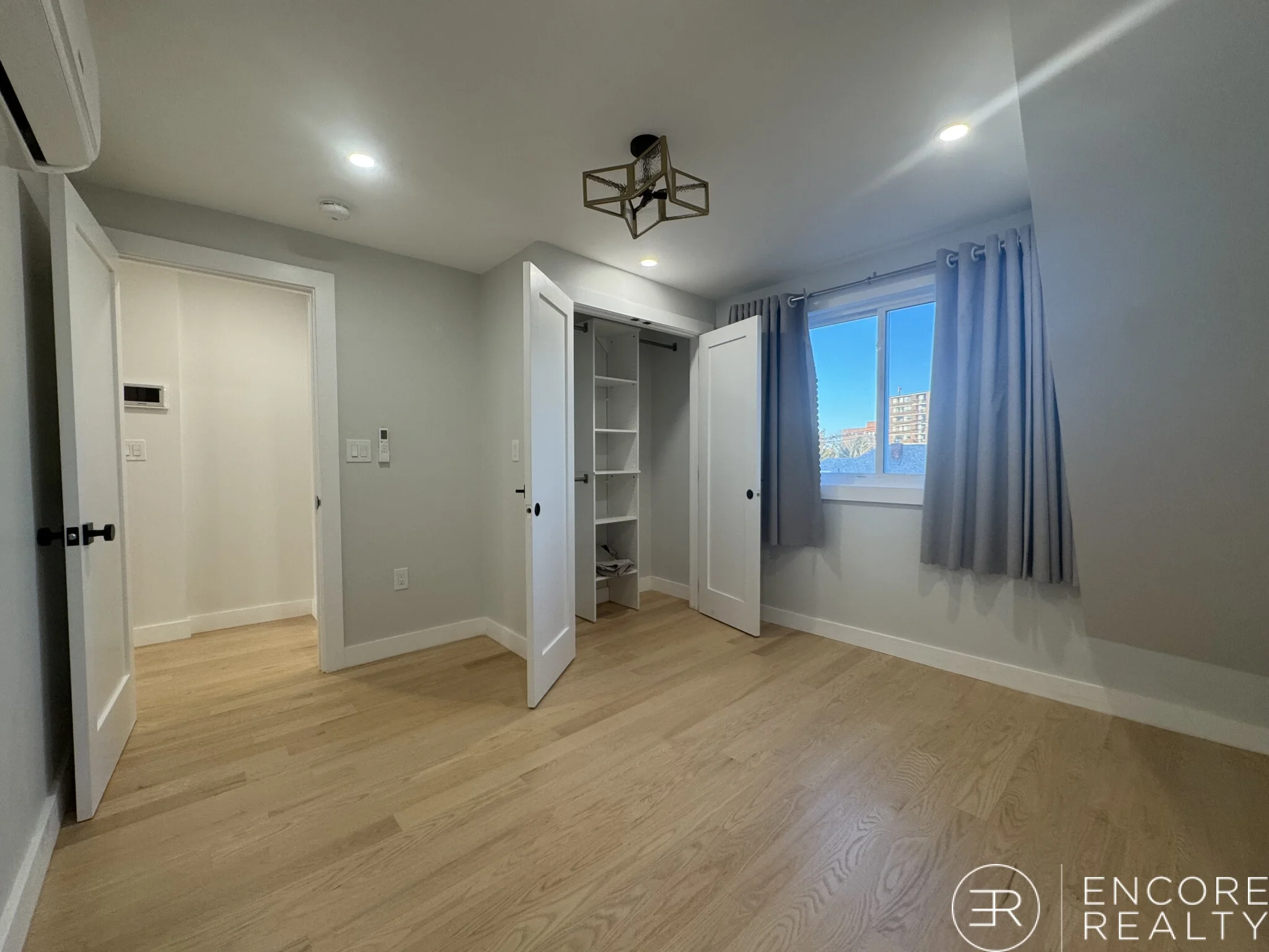 12 Sewall Ave, Winthrop