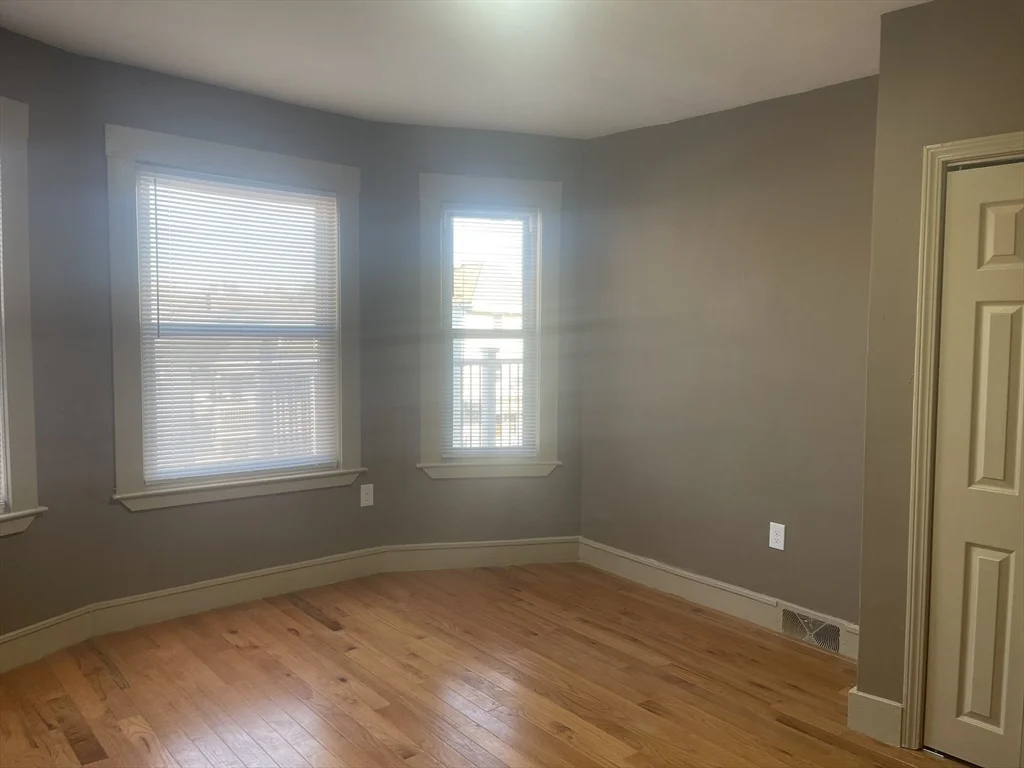 1002 River St, Hyde Park