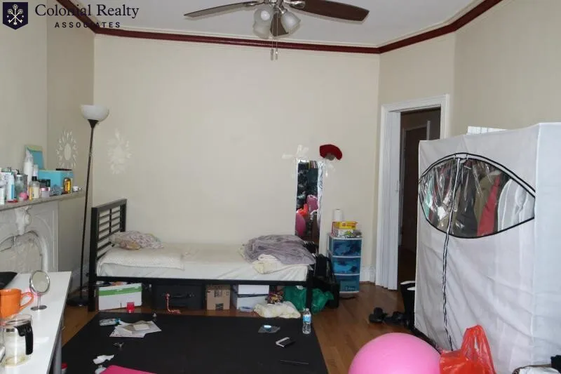 86 Hammond St, Roxbury