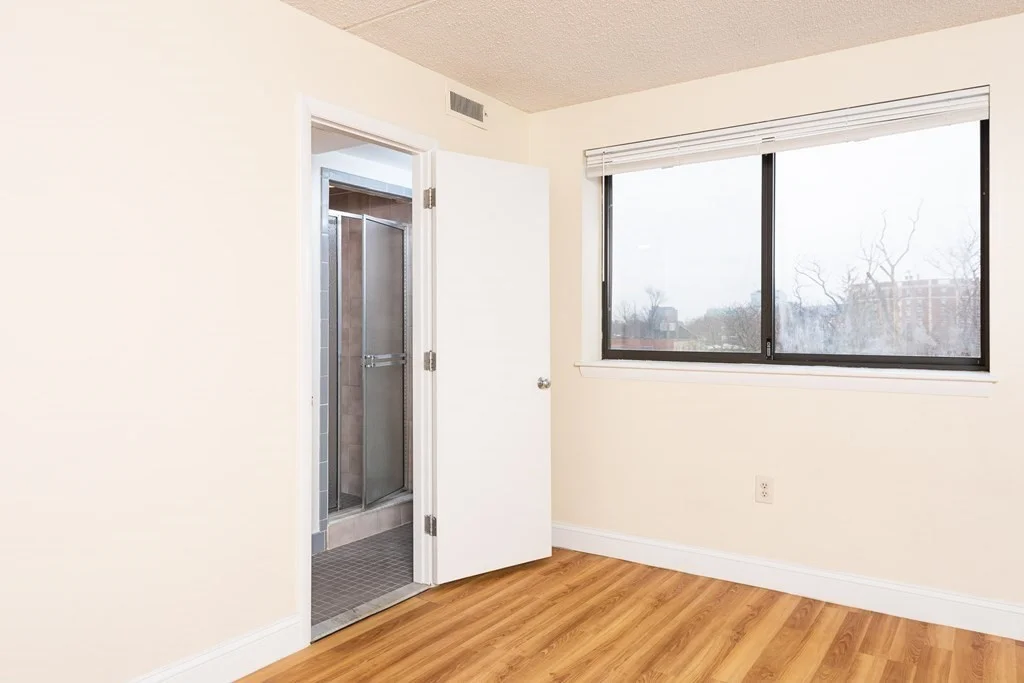 51 John St, Coolidge Corner