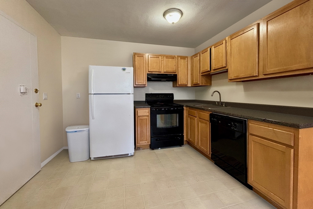 256 Parker Hill Ave, Mission Hill