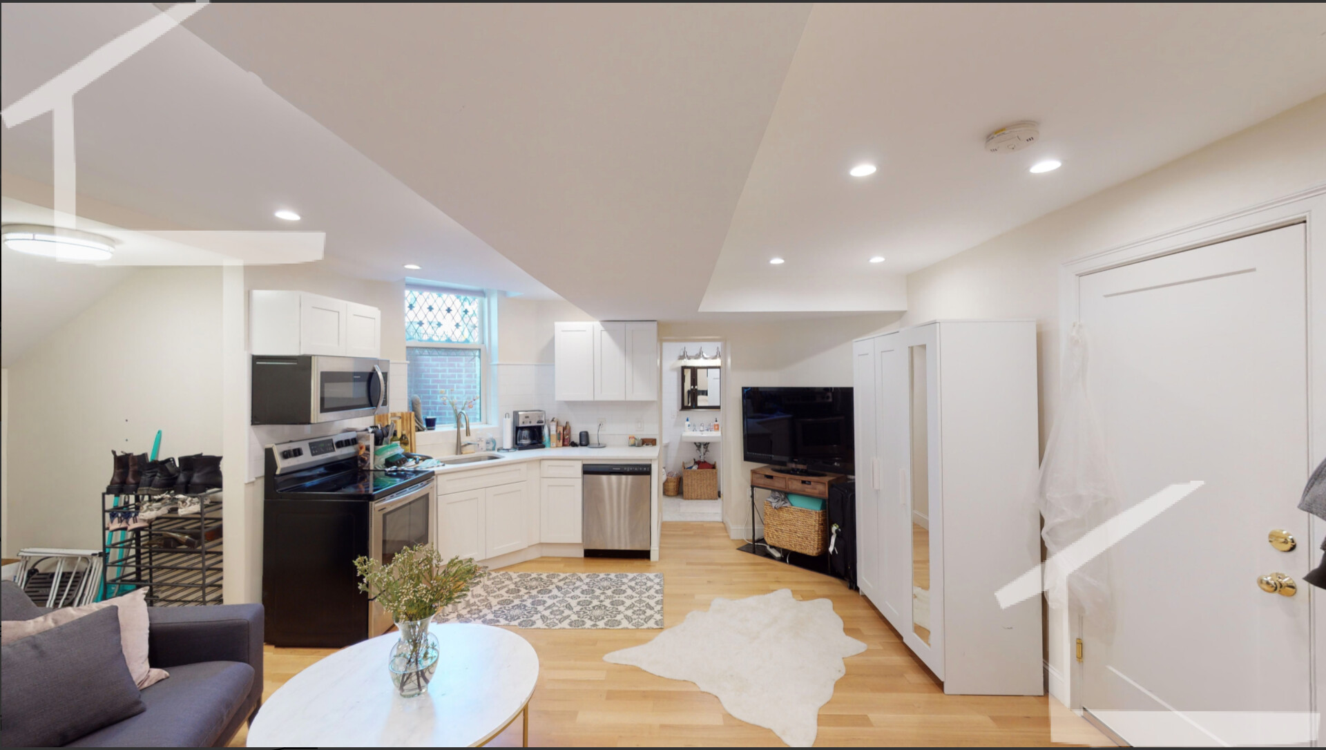 1 Gloucester St, Back Bay