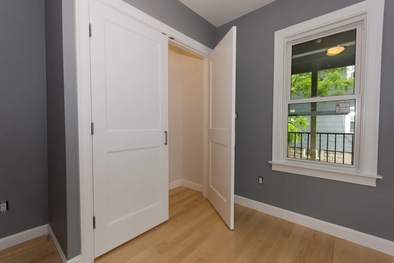 31-33 Thornton St, Roxbury