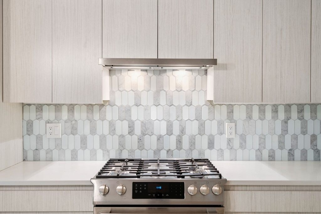 45 W 3rd St, South Boston