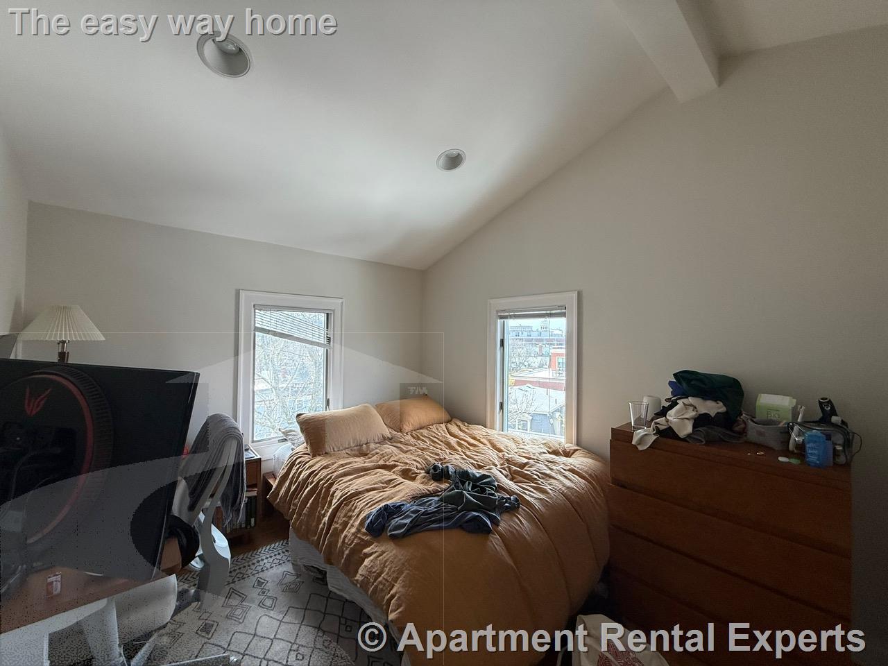 1110 Massachusetts Ave, Harvard Square