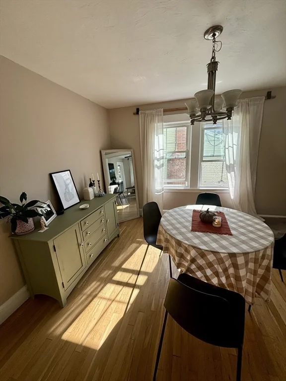 73 Edinboro Rd, Quincy