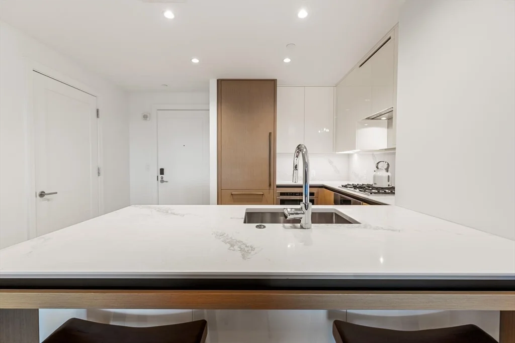 380 Harrison Ave, South End