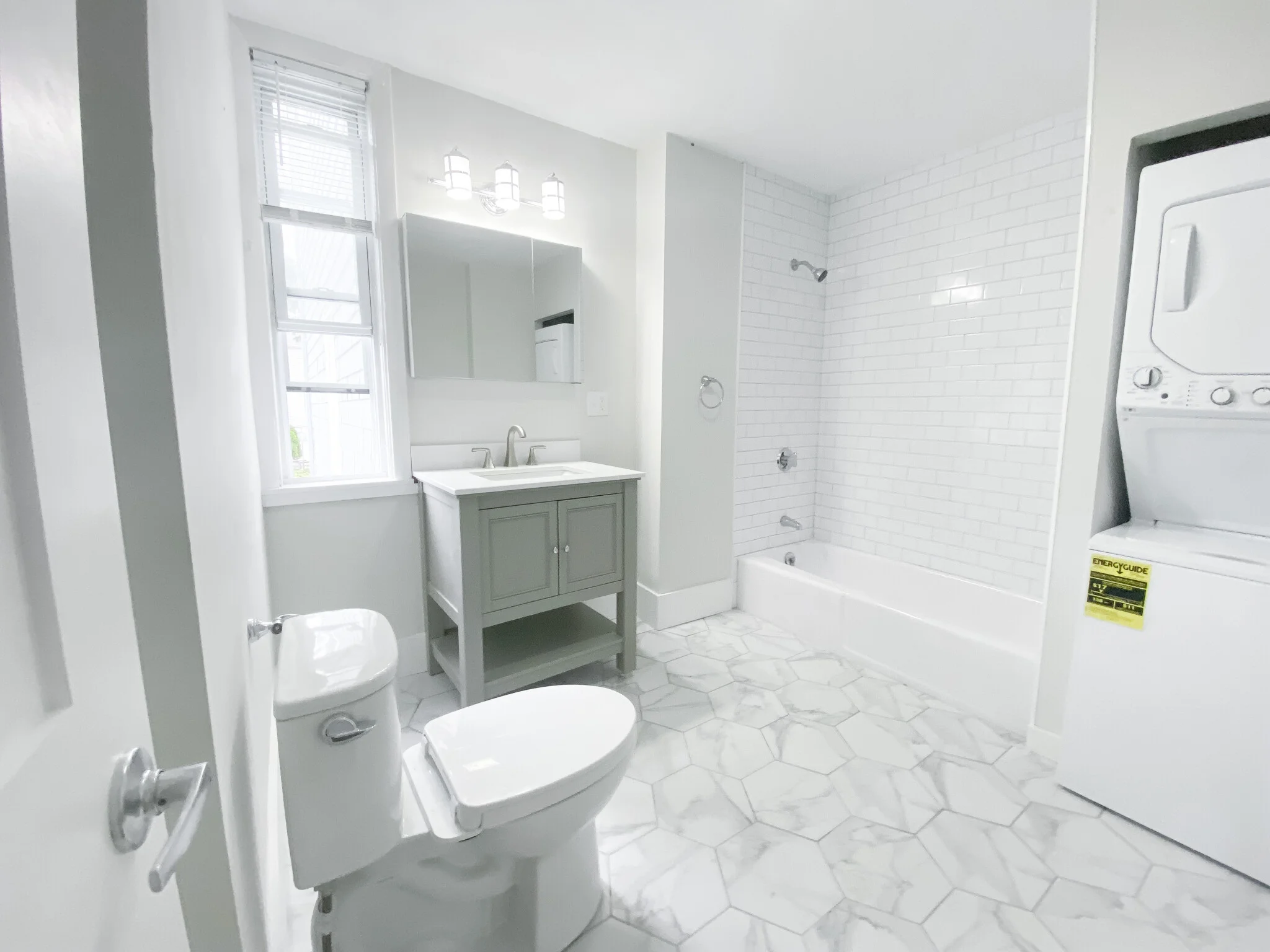 203 Atlantic St, North Quincy