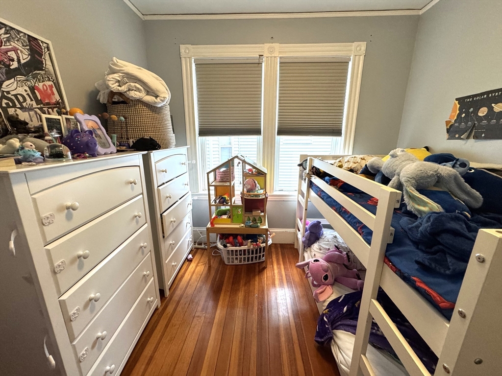 242 Belgrade Ave, Roslindale