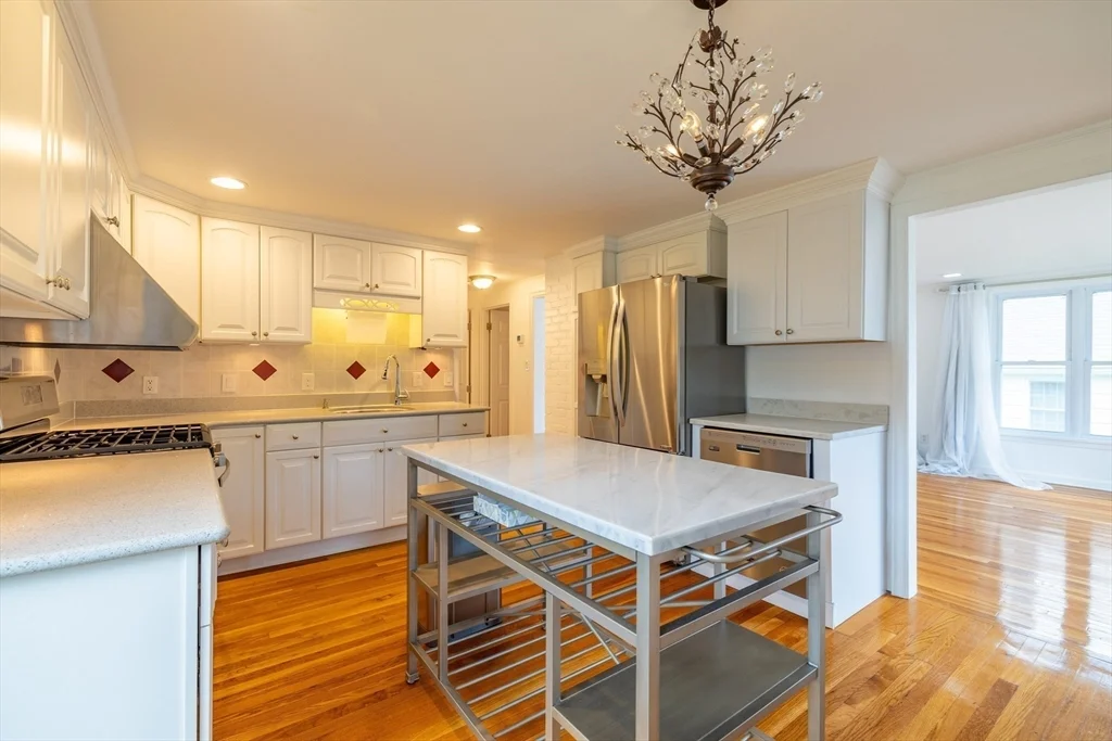 65 Sassamon Ave, Milton