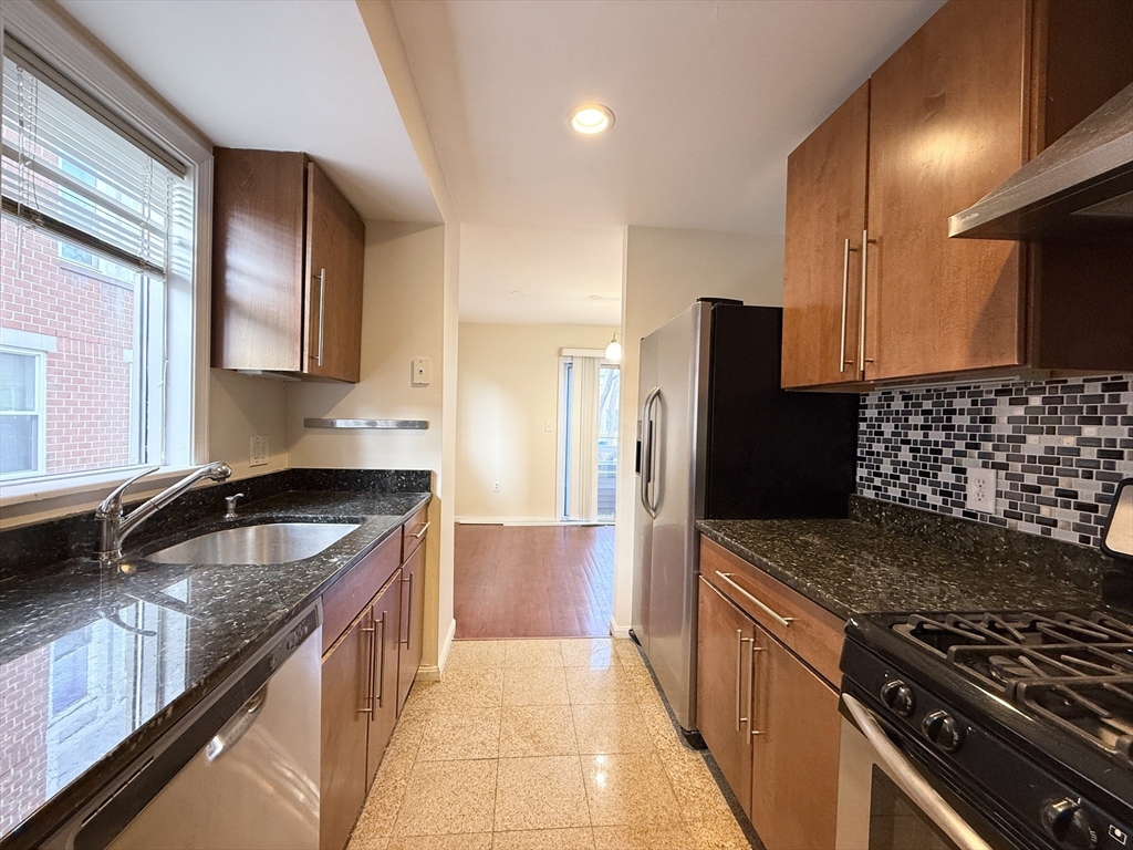 22 Chestnut, Cambridgeport