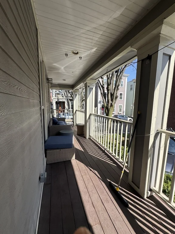 54 Chestnut St, Charlestown