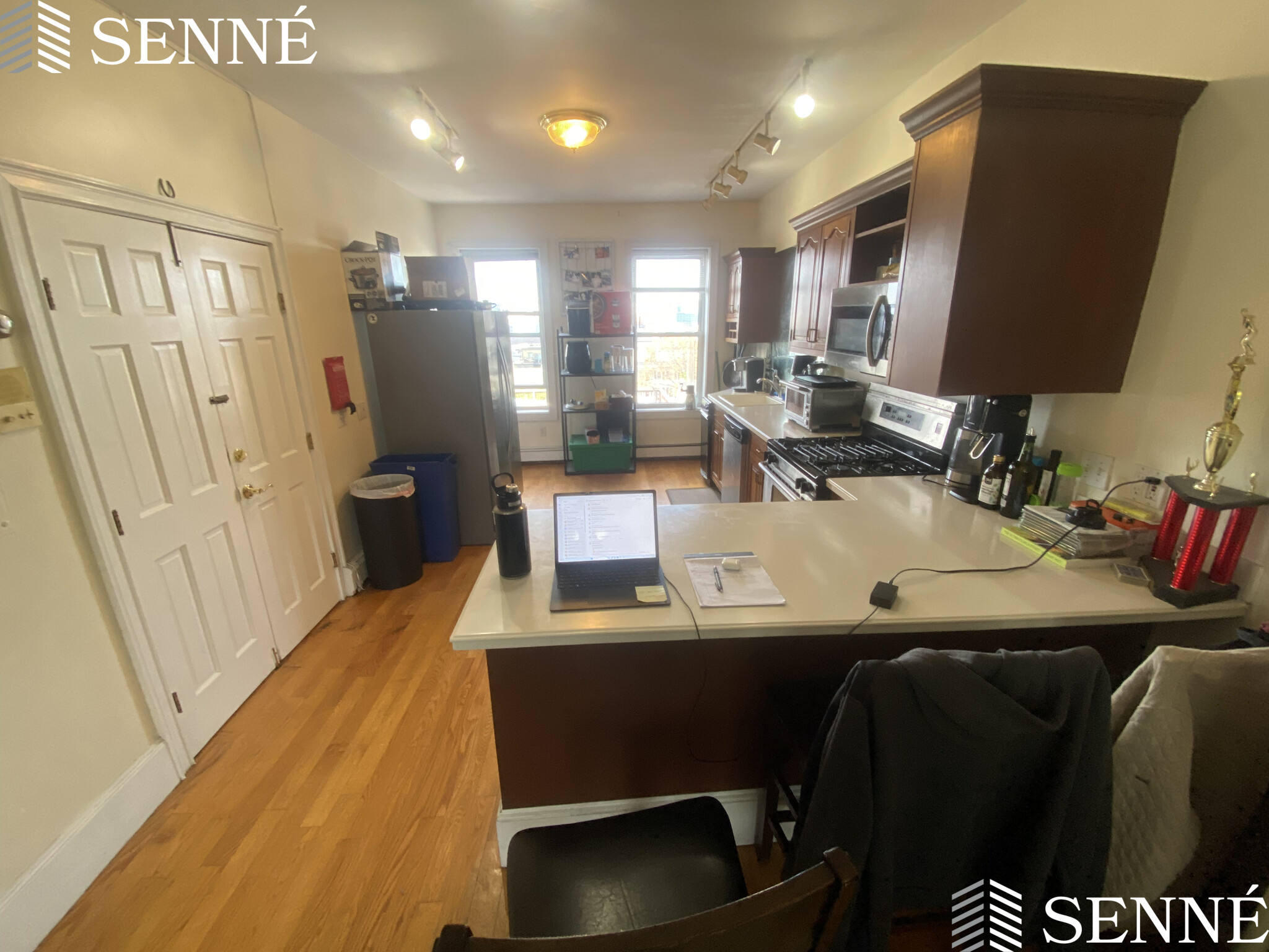 554 East Broadway, South Boston