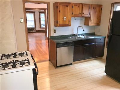 50 Simpson Ave, Tufts