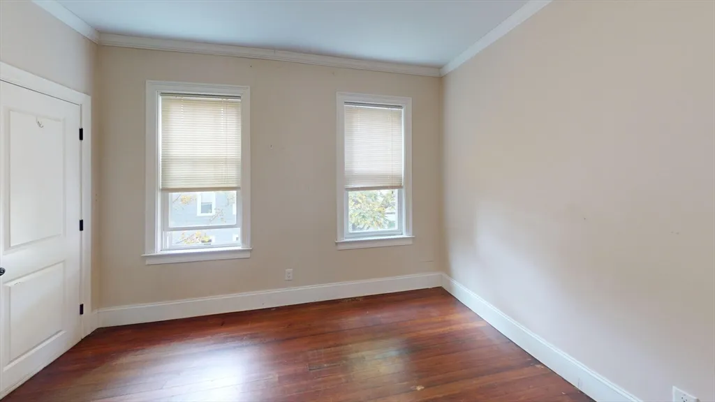 47 Iffley St, Jamaica Plain