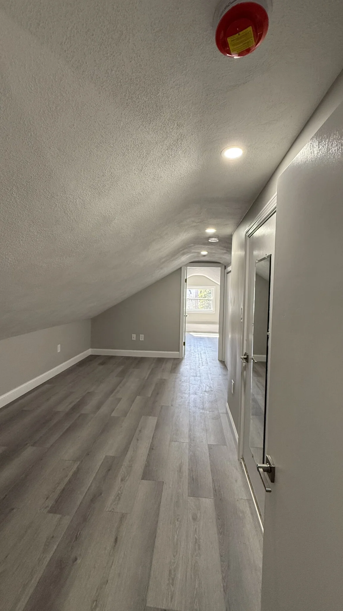 5 Harris Rd, Medford