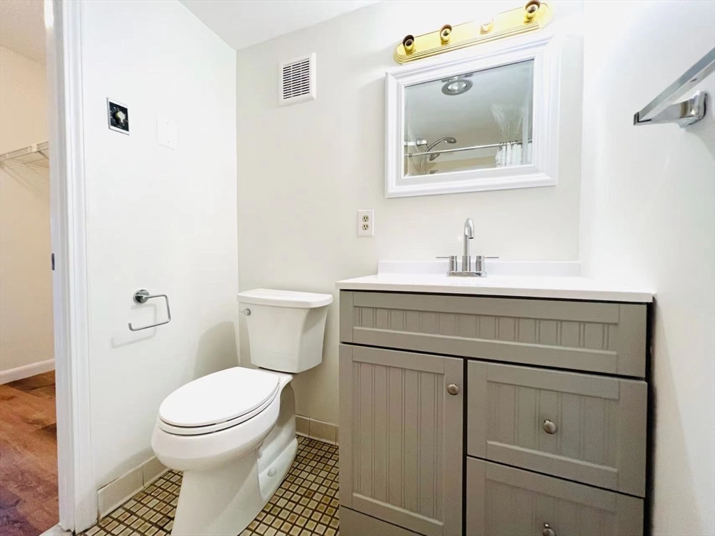 16 Winter St, Waltham