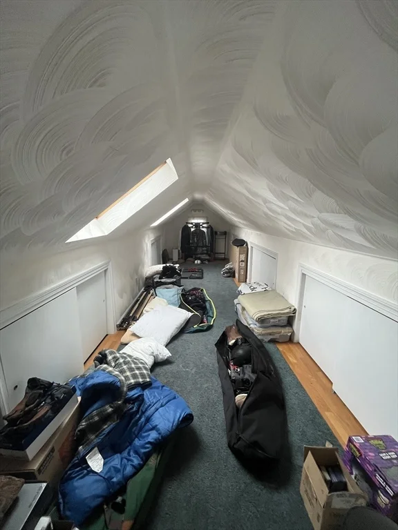 54 Mystic St, West Medford