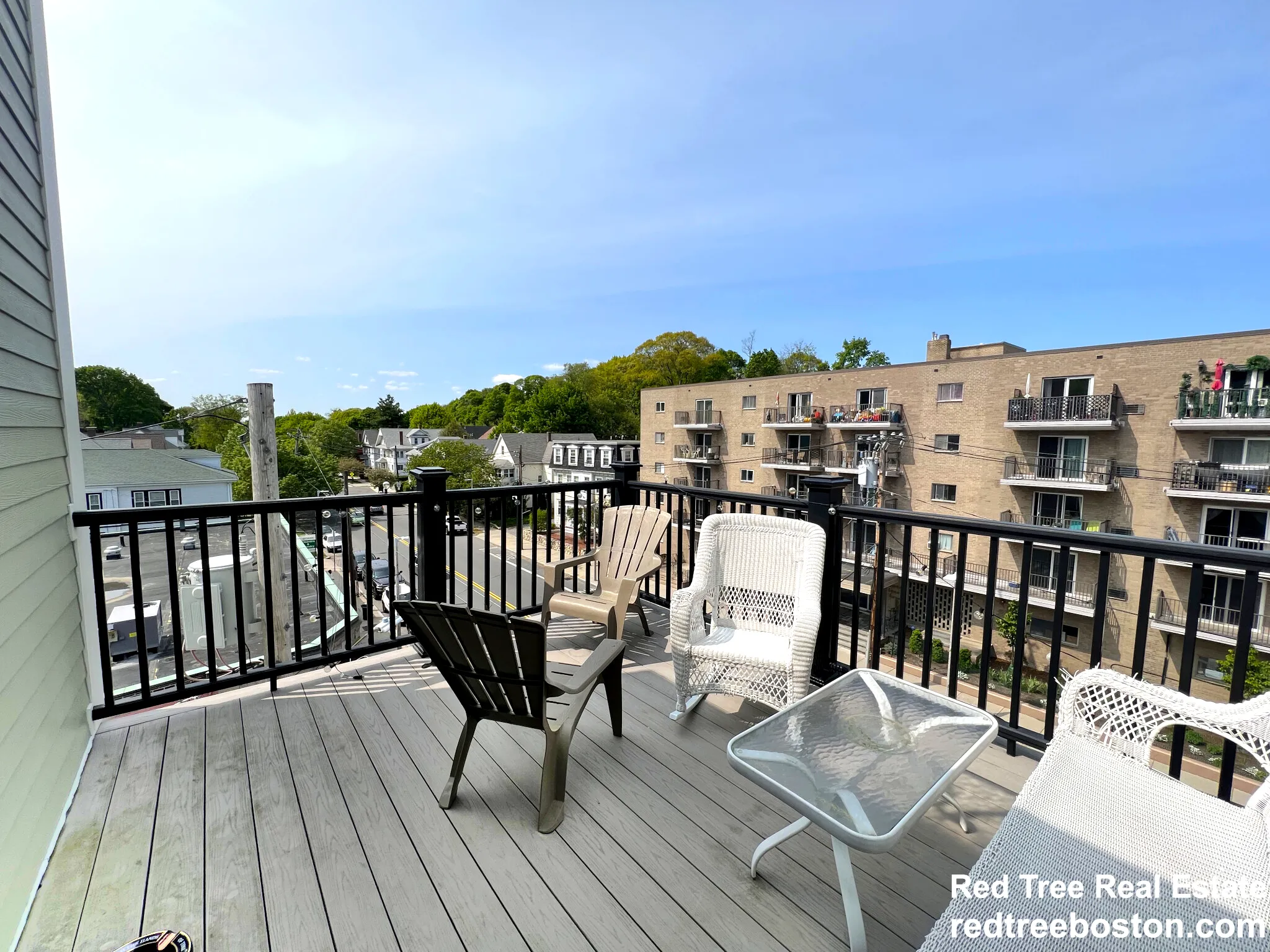 122 Tremont St, Brighton