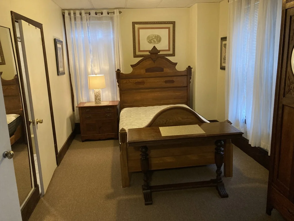 110 Grovers Ave, Winthrop