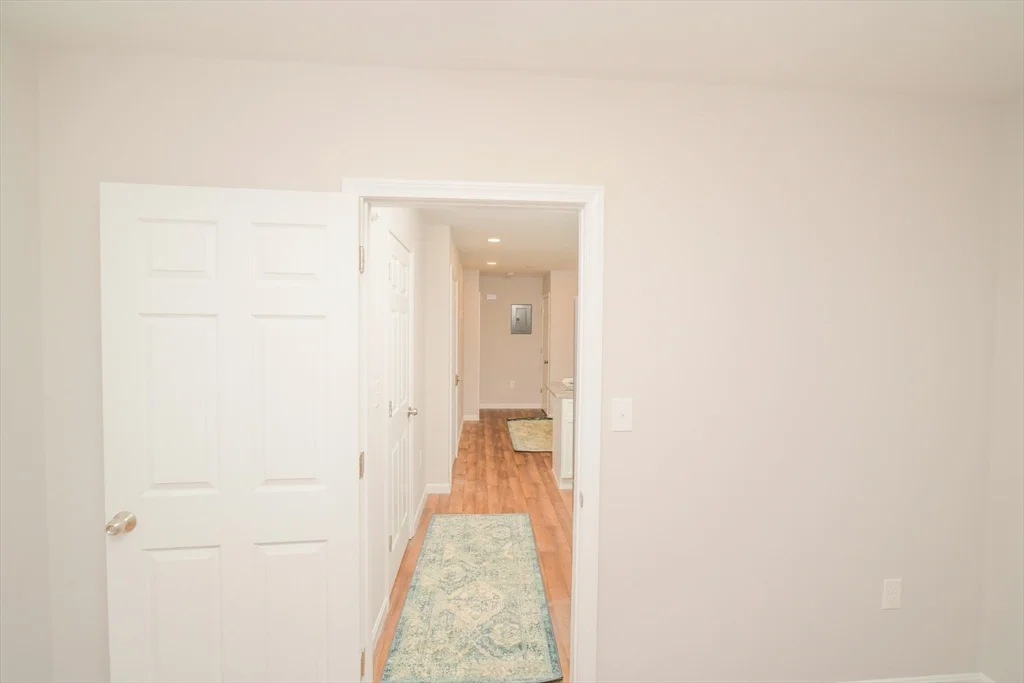 23 Warwick, Roxbury