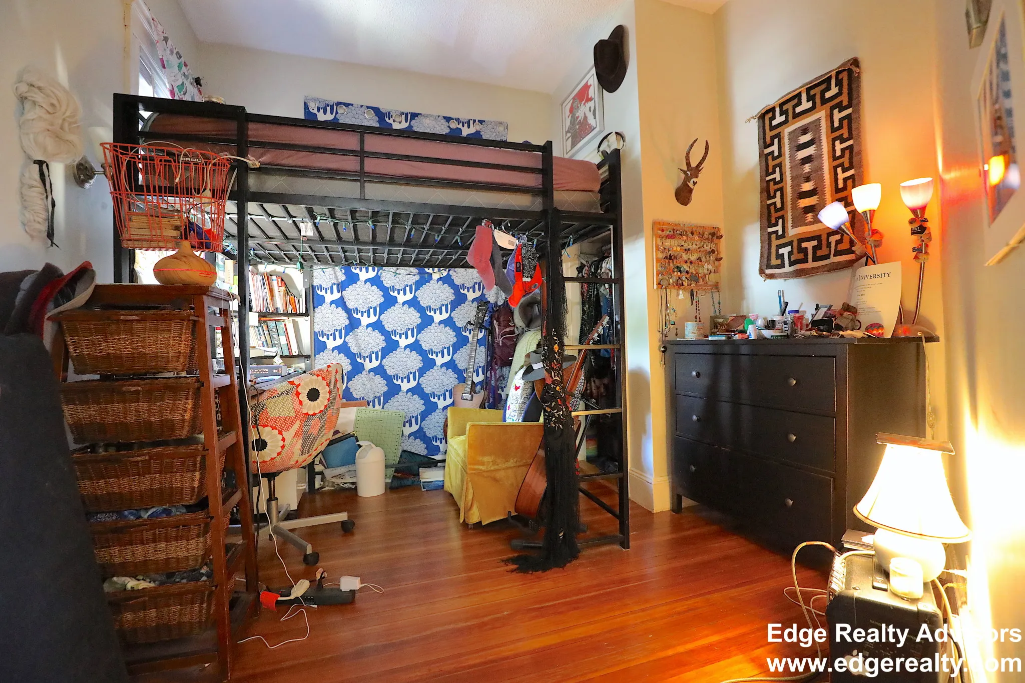 77 Easton St, Allston