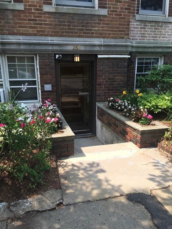 26 John, Coolidge Corner