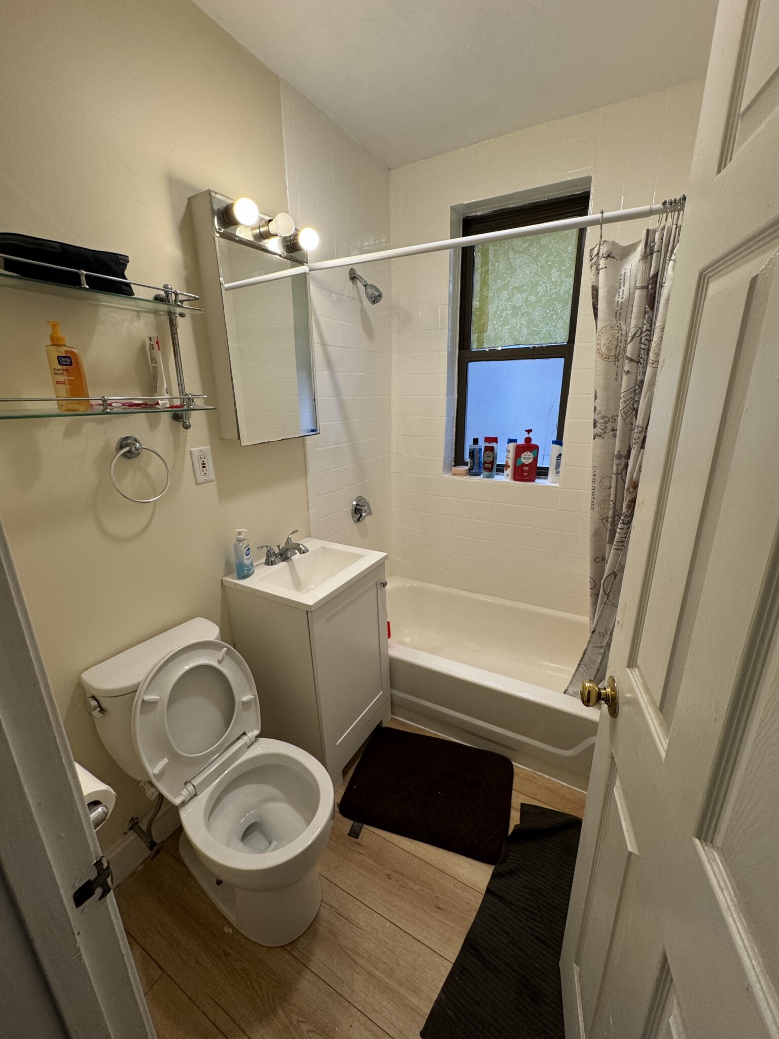 891 Huntington Ave, Mission Hill