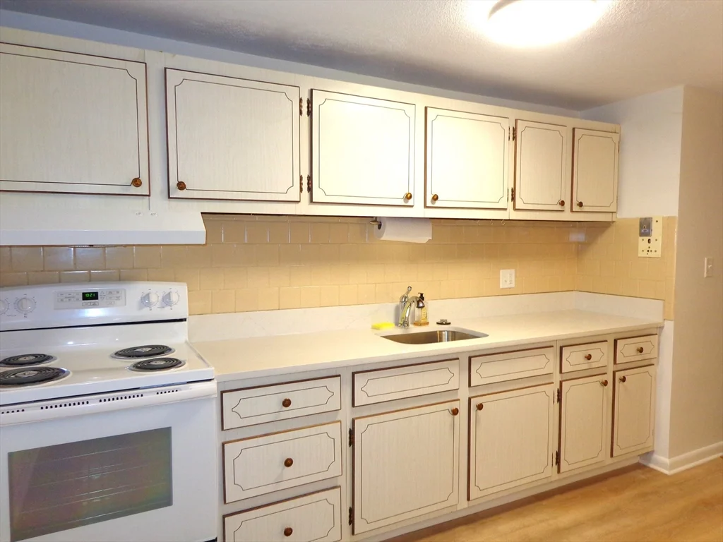 183 Mount Auburn St, Watertown