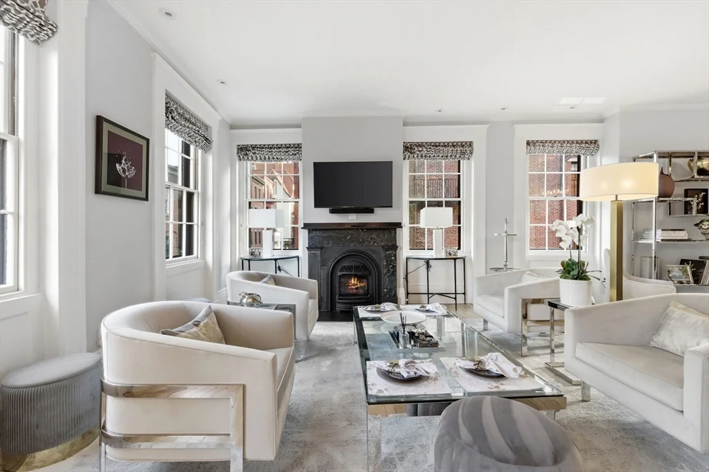 50 River St, Beacon Hill