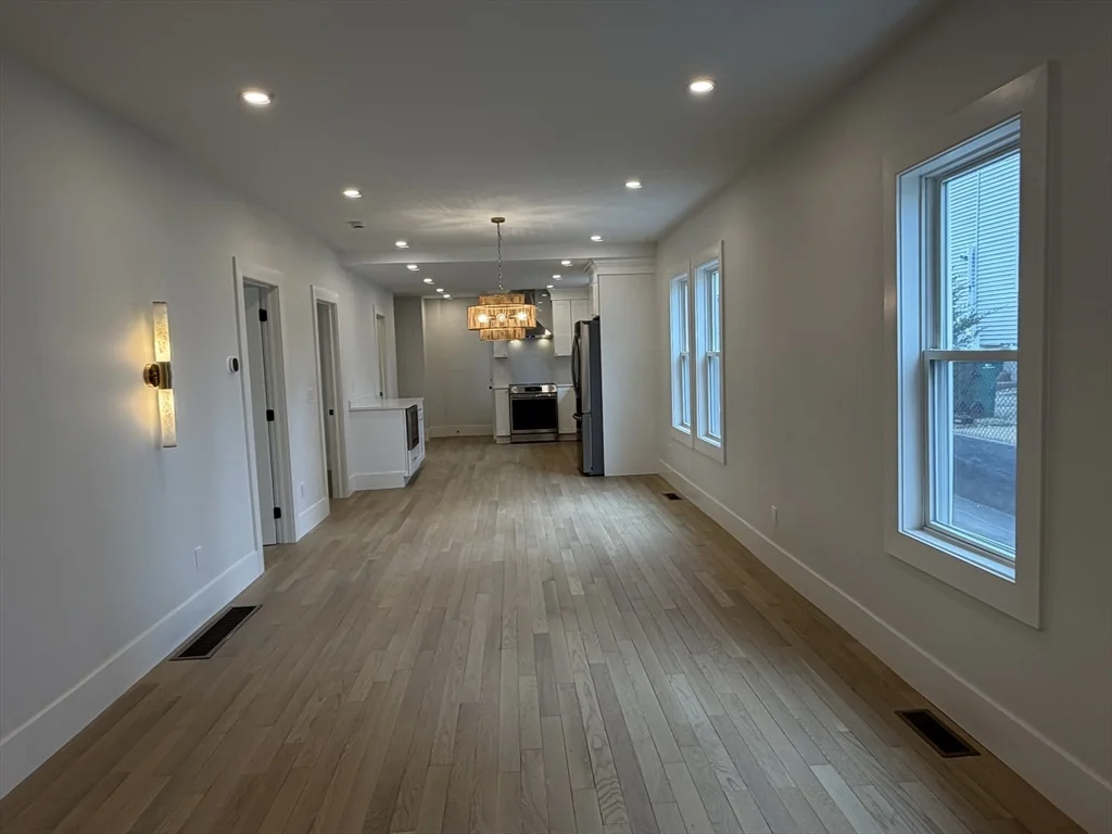 7 Bennett St, Medford