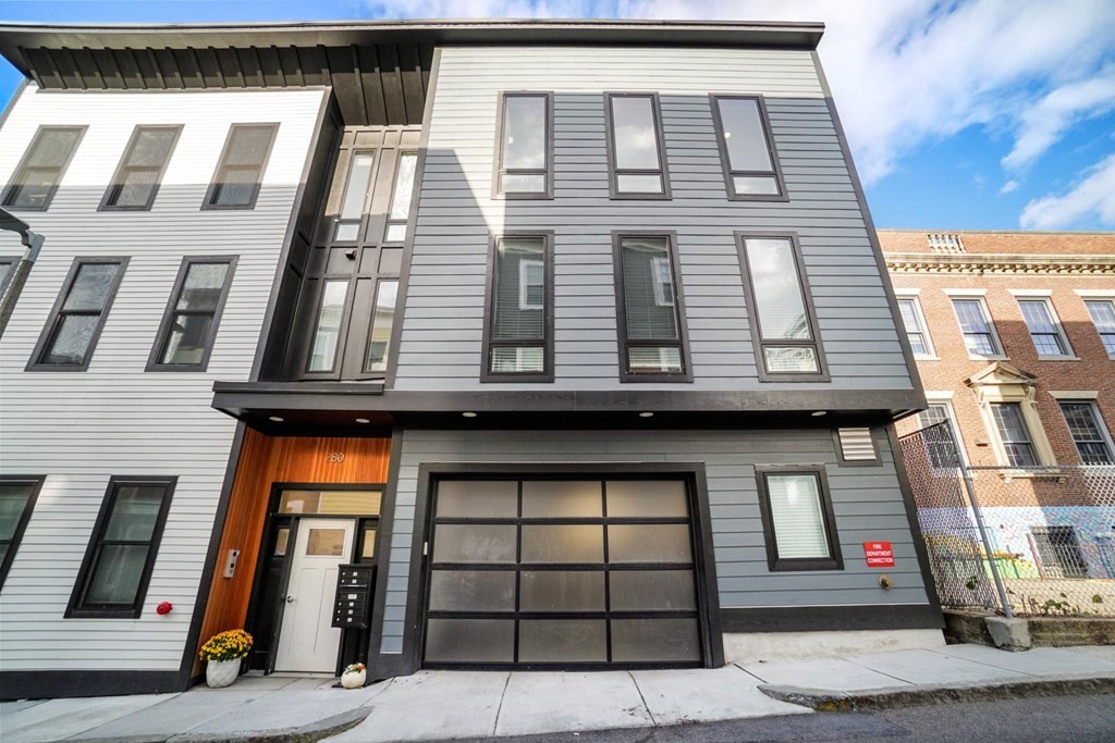 280 Gold St, South Boston