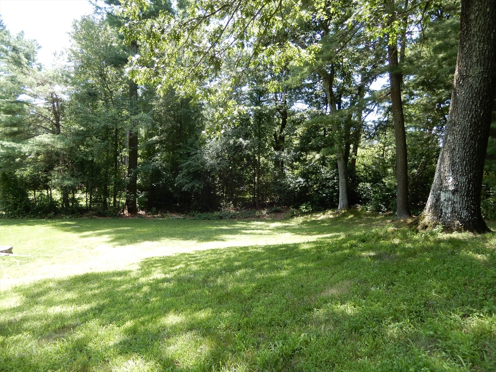 9 Fleetwood Dr, Norfolk