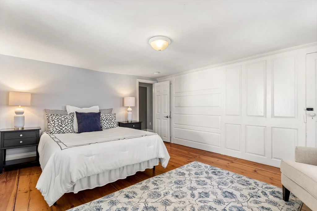 452 Main St, Amesbury