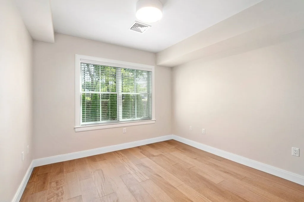 425 Lagrange St, West Roxbury