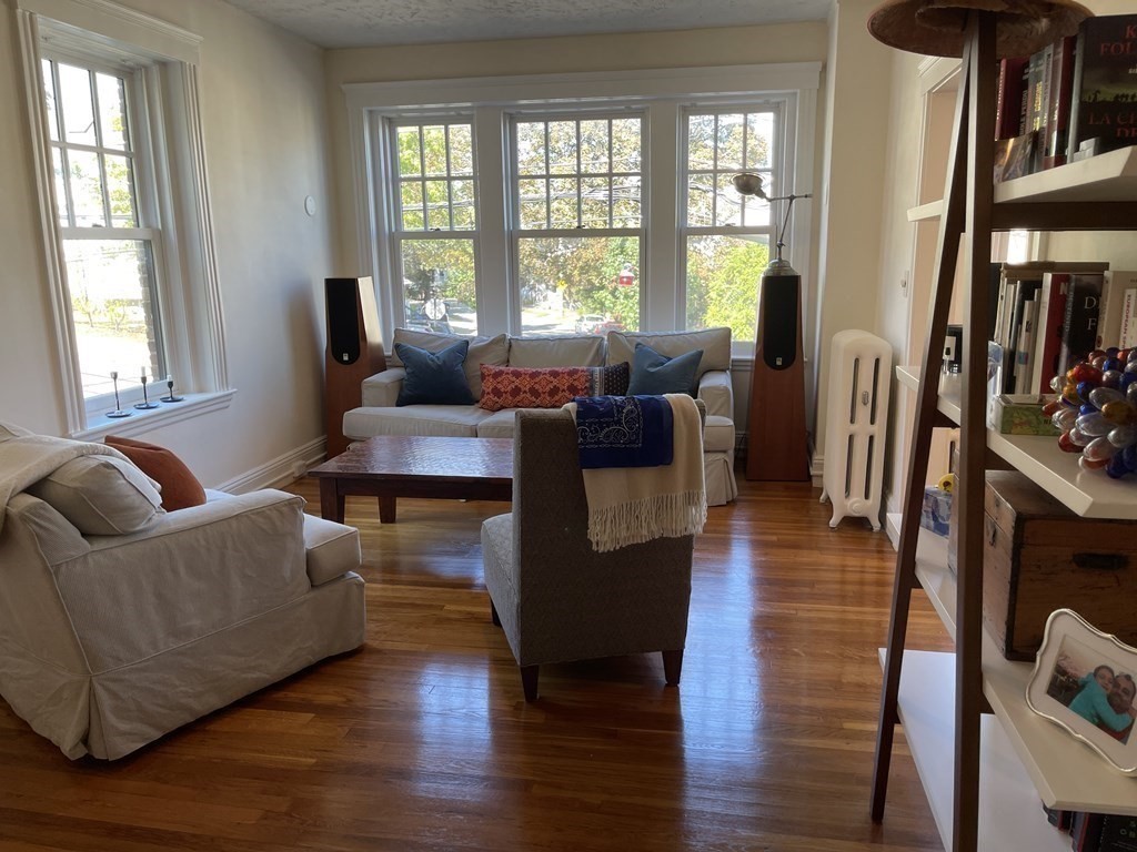 52 Summit Ave, Brookline