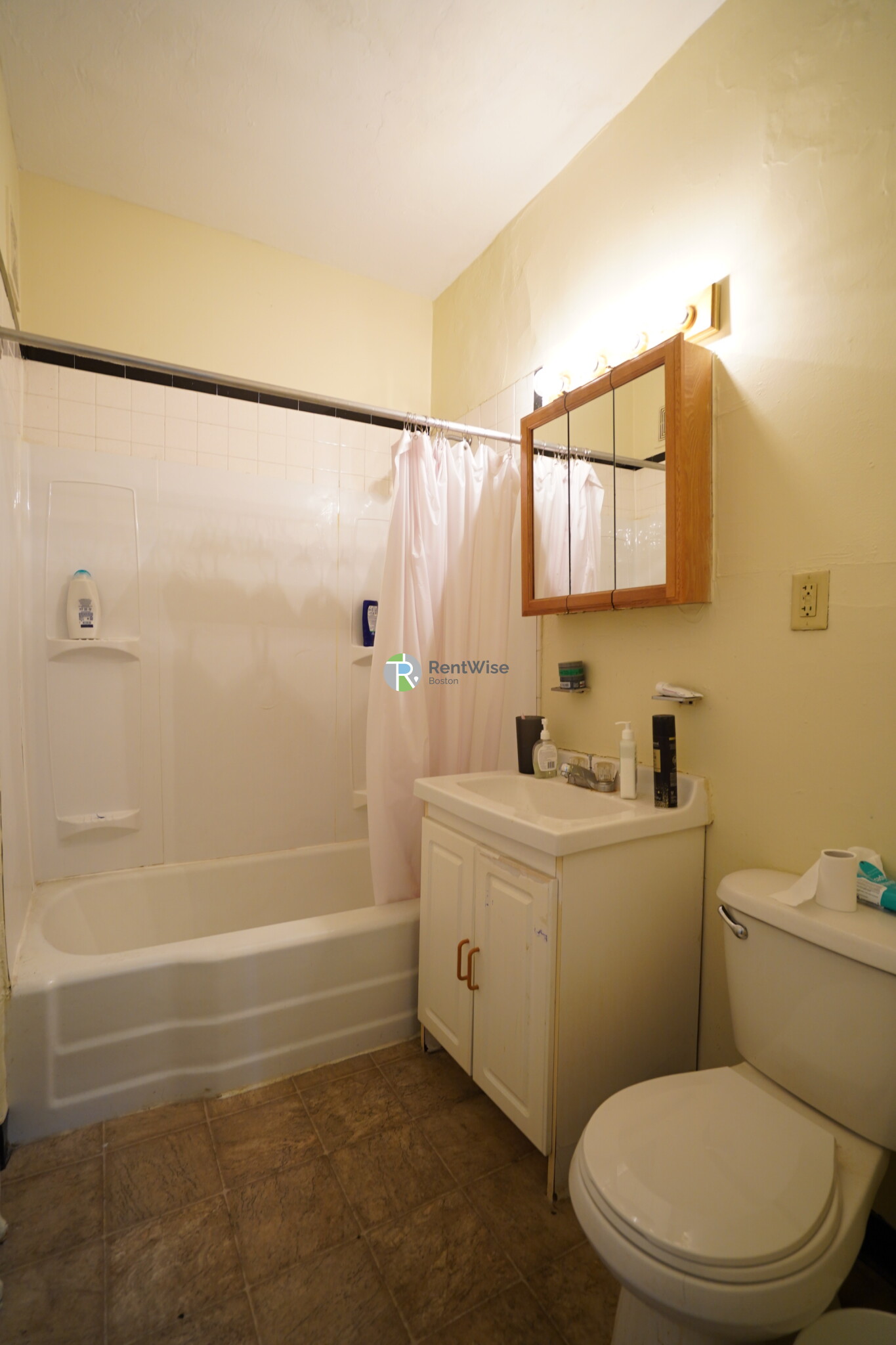 1118 Commonwealth Ave, Allston