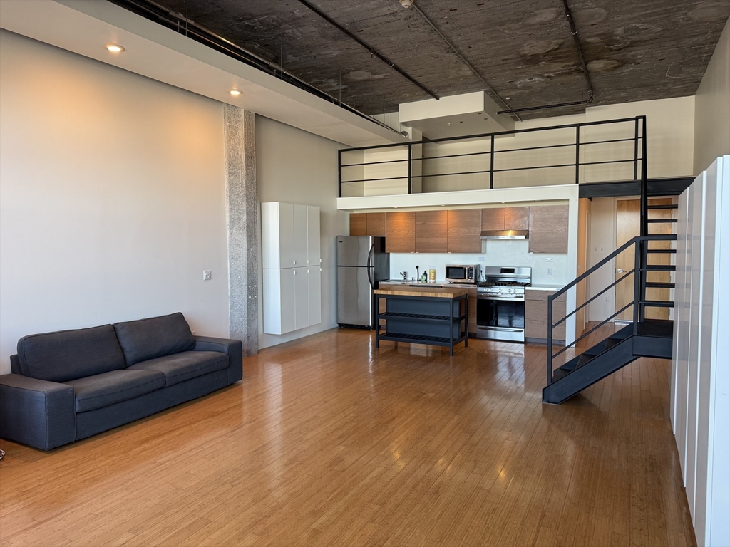 156 Porter, East Boston