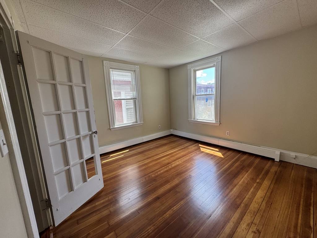 71 Harborview St, Dorchester