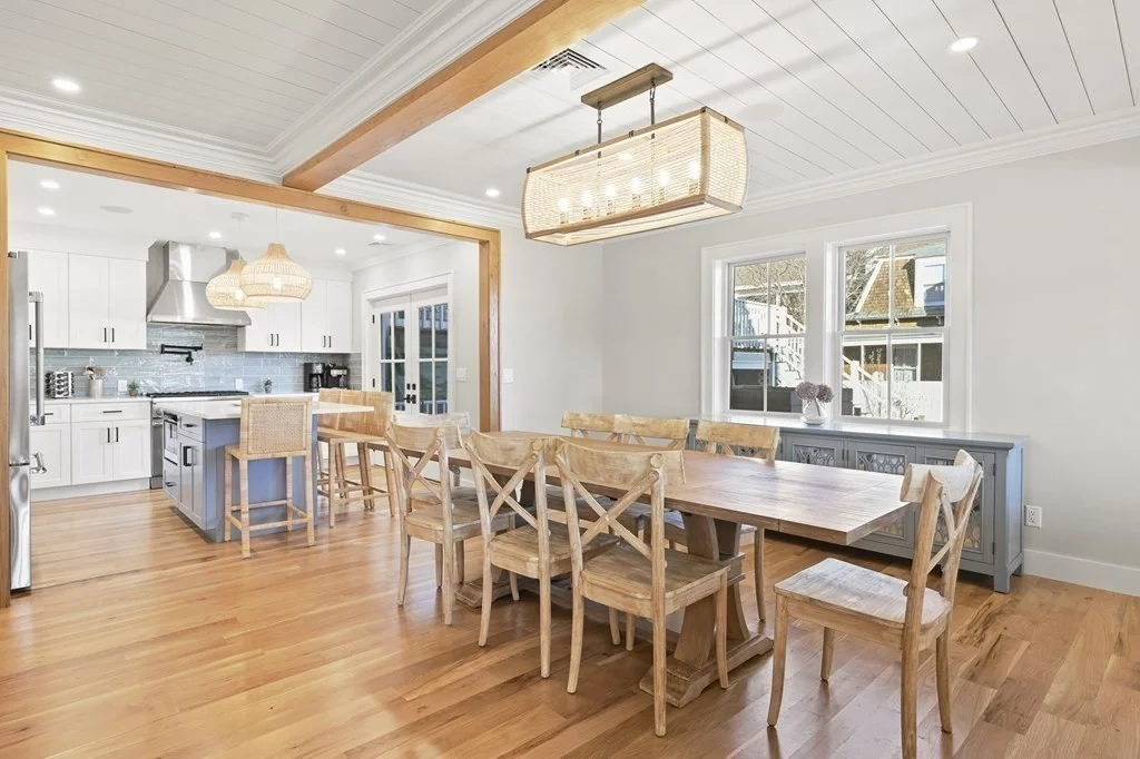 9 Tuckernuck Ave, Oak Bluffs