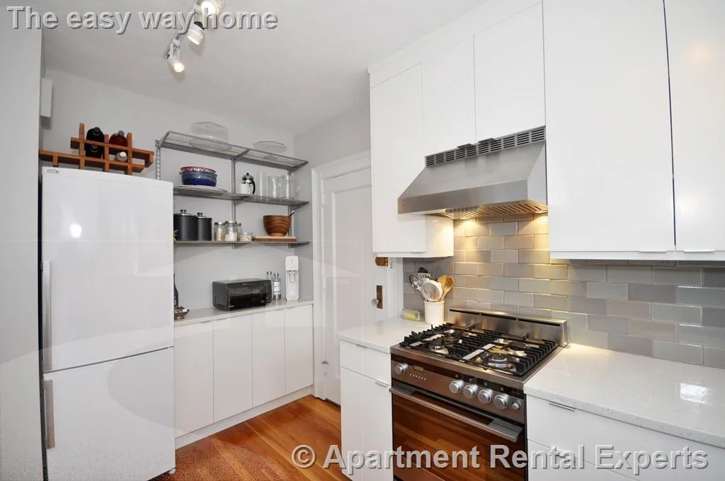77 Martin St, Porter Square