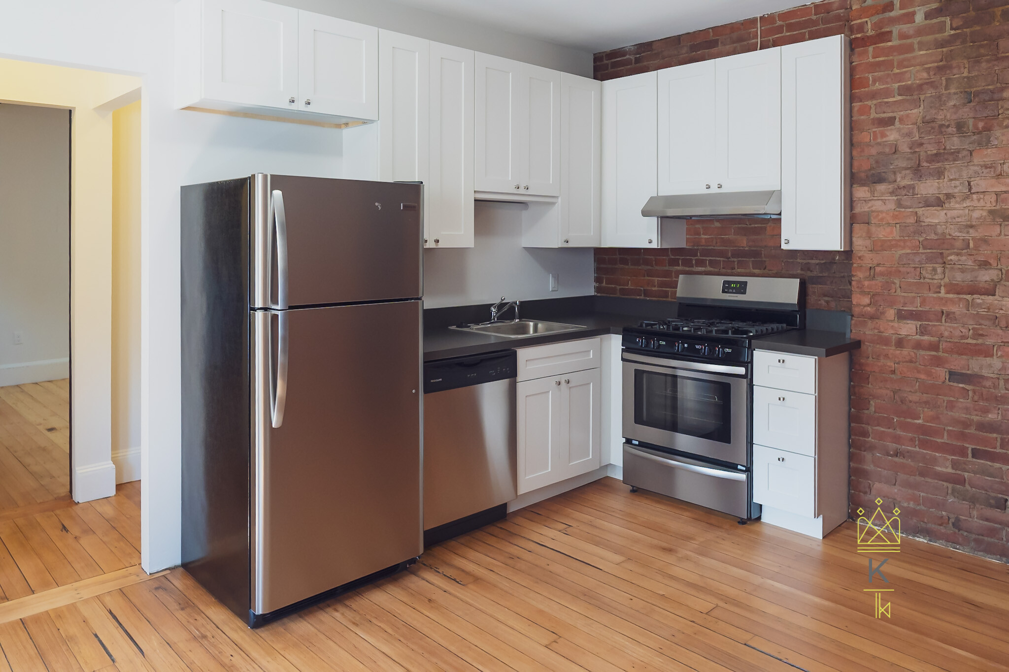 41 Harvard St, Brookline Village