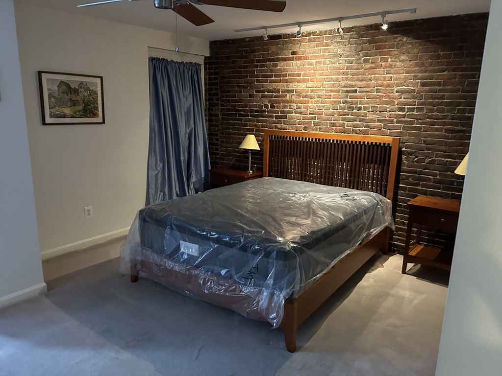 27 Bowdoin, Beacon Hill