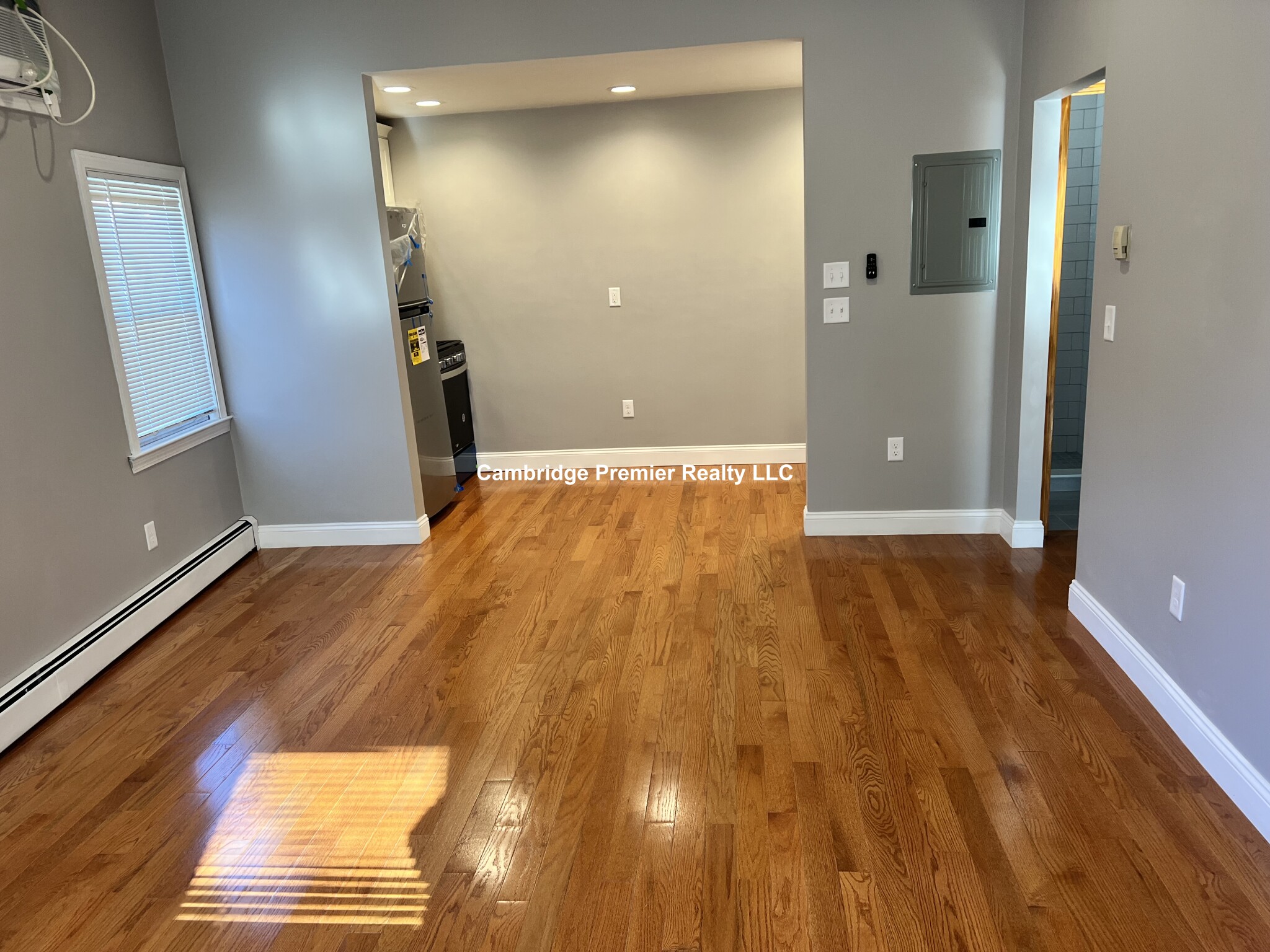 126 Washington St, Medford