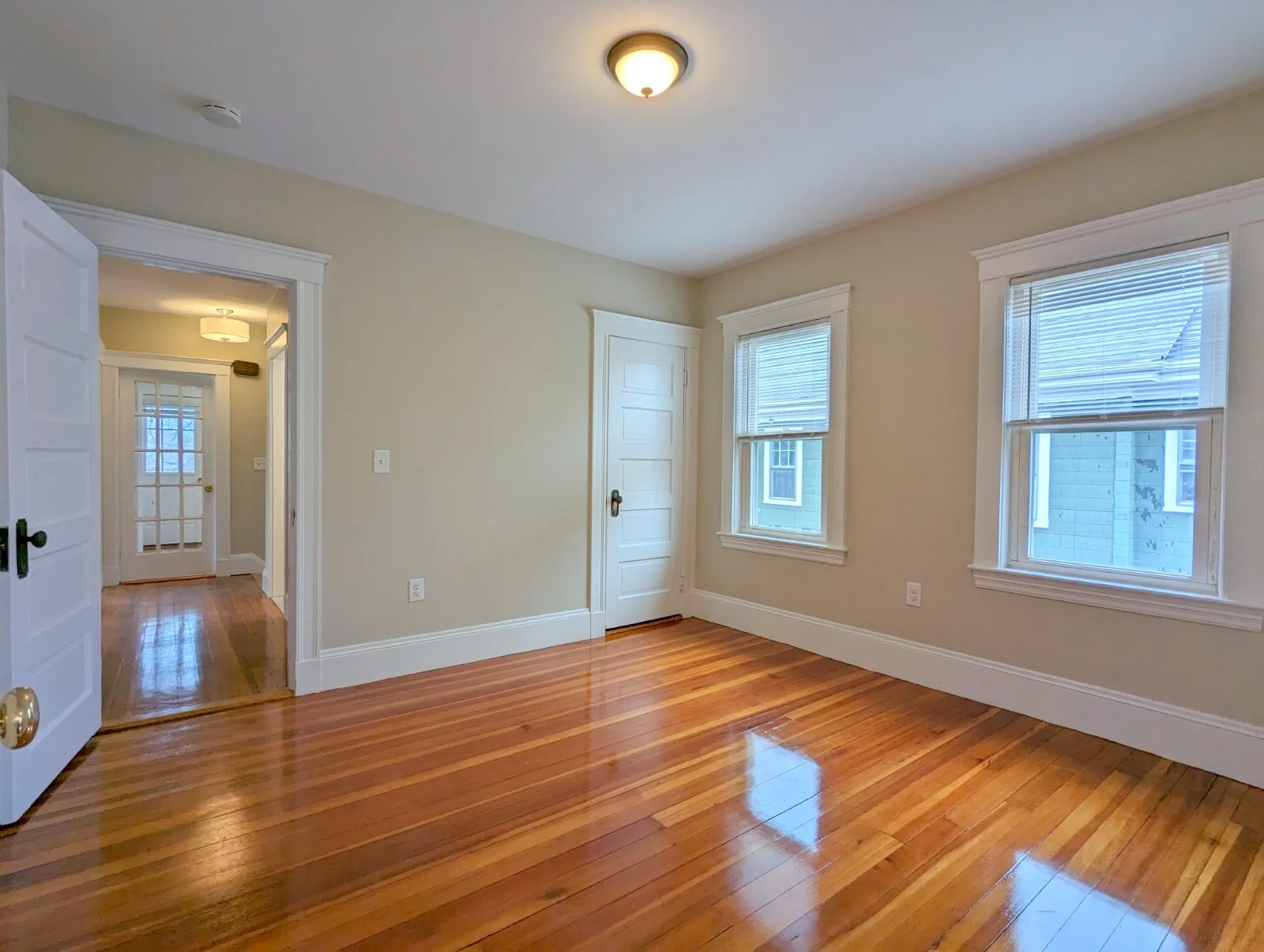 35 Trowbridge St, Arlington