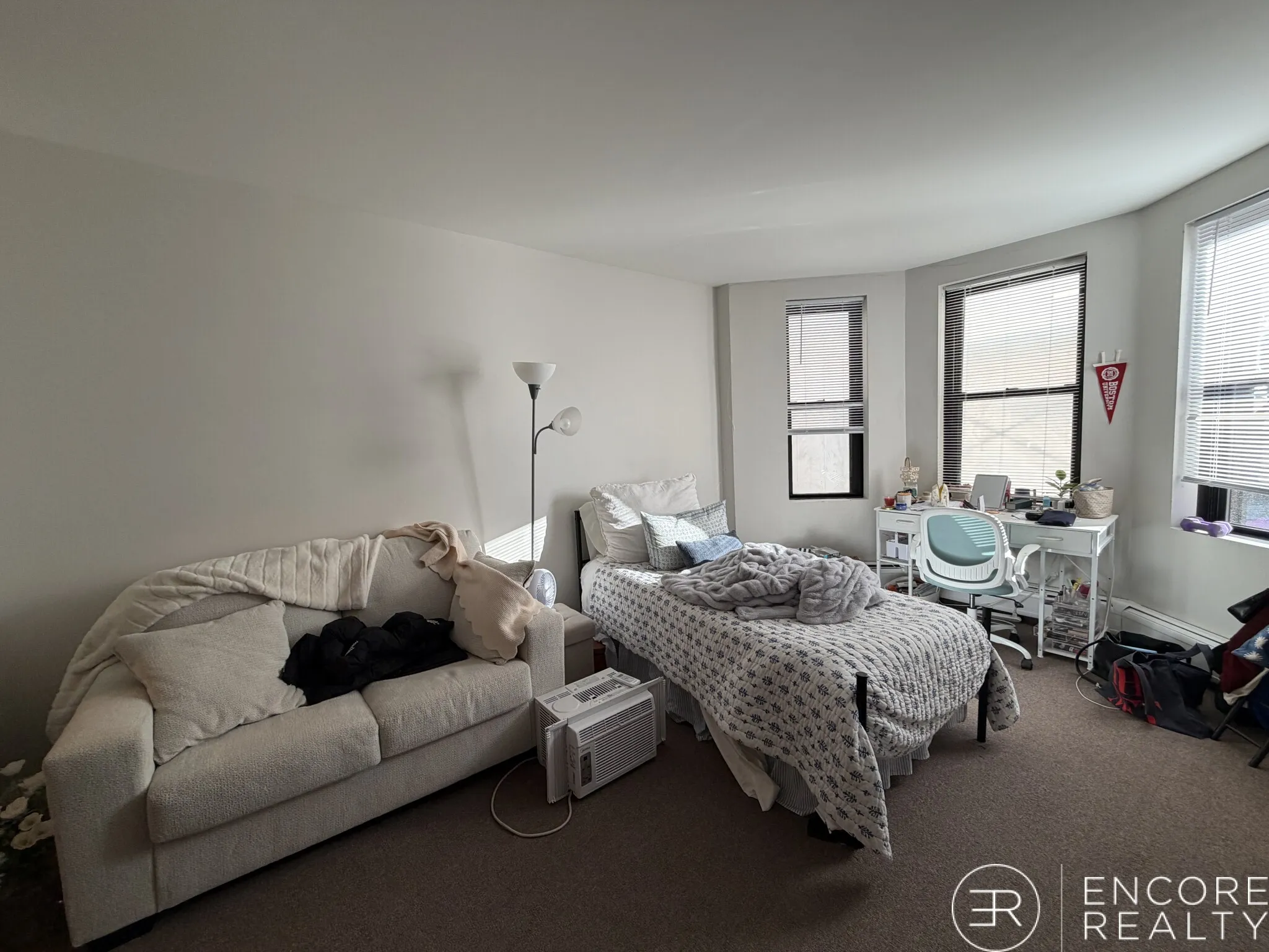 833 Beacon St, Fenway